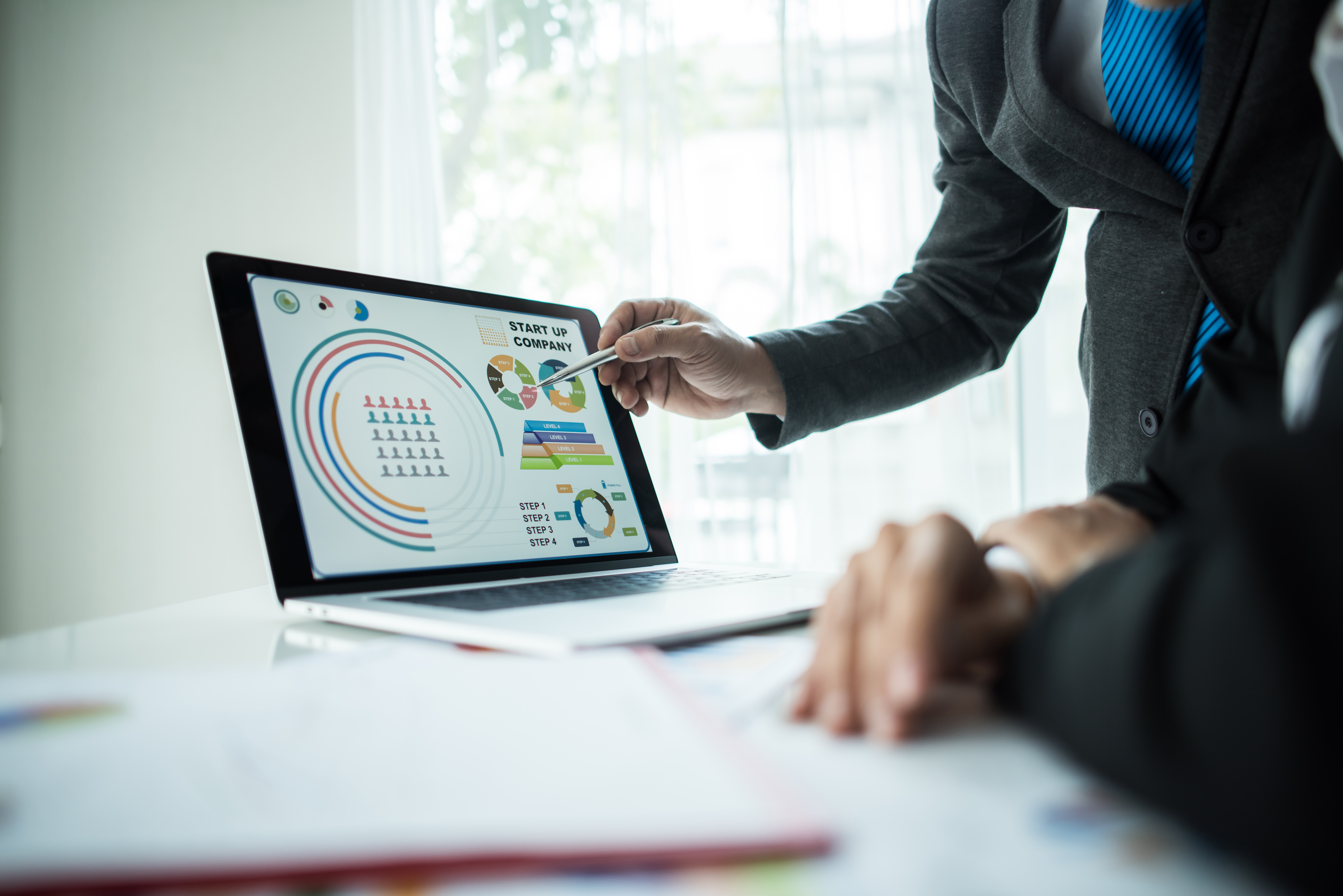 How AI-Powered CRM Systems Help Businesses Build Stronger Customer Relationships